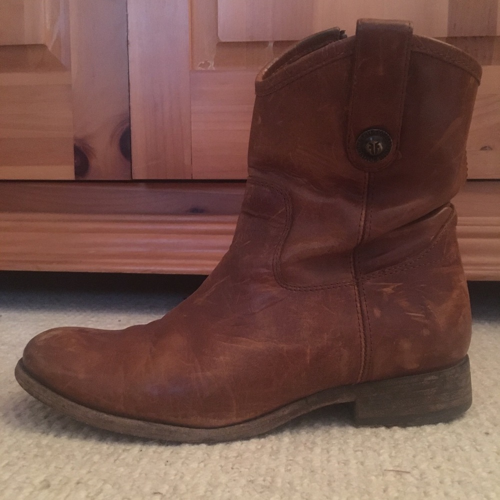 Frye Short Boot in Cognac